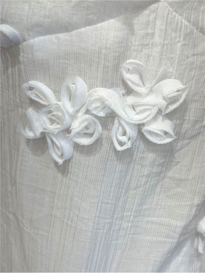 Top tirantes flores en relieve
