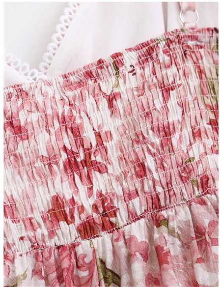 Geblümtes, ausgestelltes Tanktop