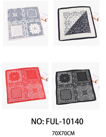 Lenço bandana com estampa paisley