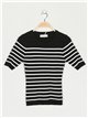 Gestreiftes Trikot