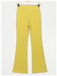 Pantalón flare detalle metálico