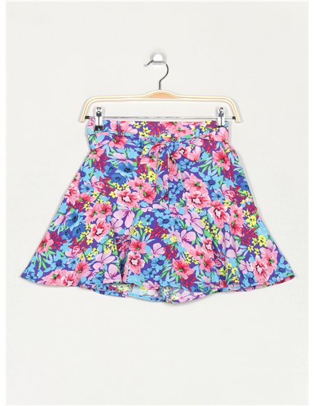 Short falda florecitas cinturón
