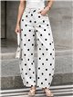 Pantalón vaquero barrel de lunares negros