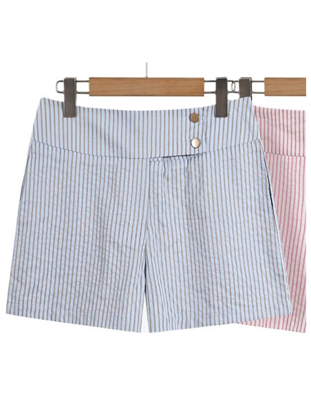 Short de rayas con botones laterales