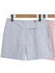 Short de rayas con botones laterales