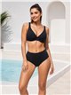 Bikini-Oberteil in Übergröße mit V-Ausschnitt
