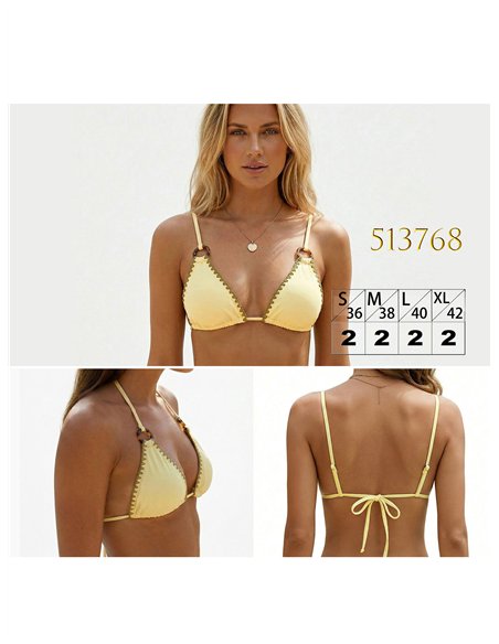 Top bikini triángulo con aros decorativos