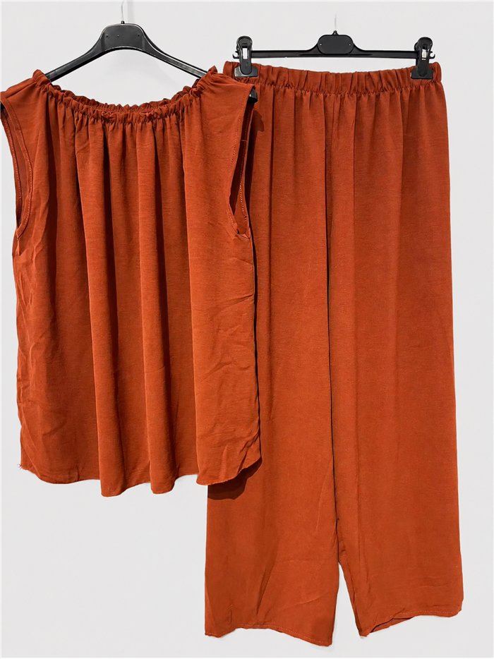 Conjunto top fruncido y pantalón recto