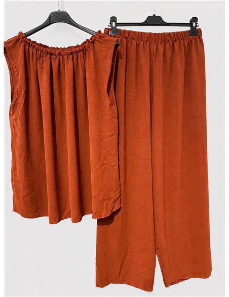 Conjunto top fruncido y pantalón recto