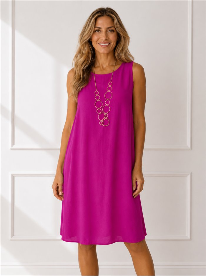 Kurzes, ärmelloses, schlichtes Kleid mit Kragen