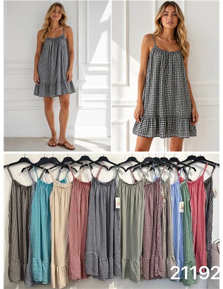 Kurzes Vichy-Kleid mit Rüschen