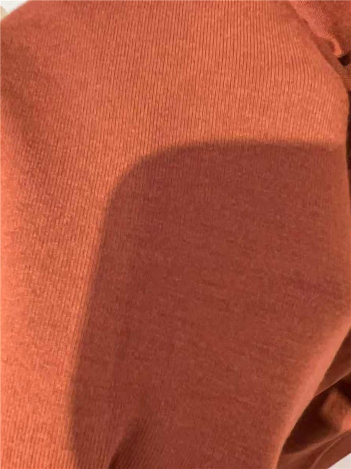 Abito midi semplice con spallina intrecciata e perline