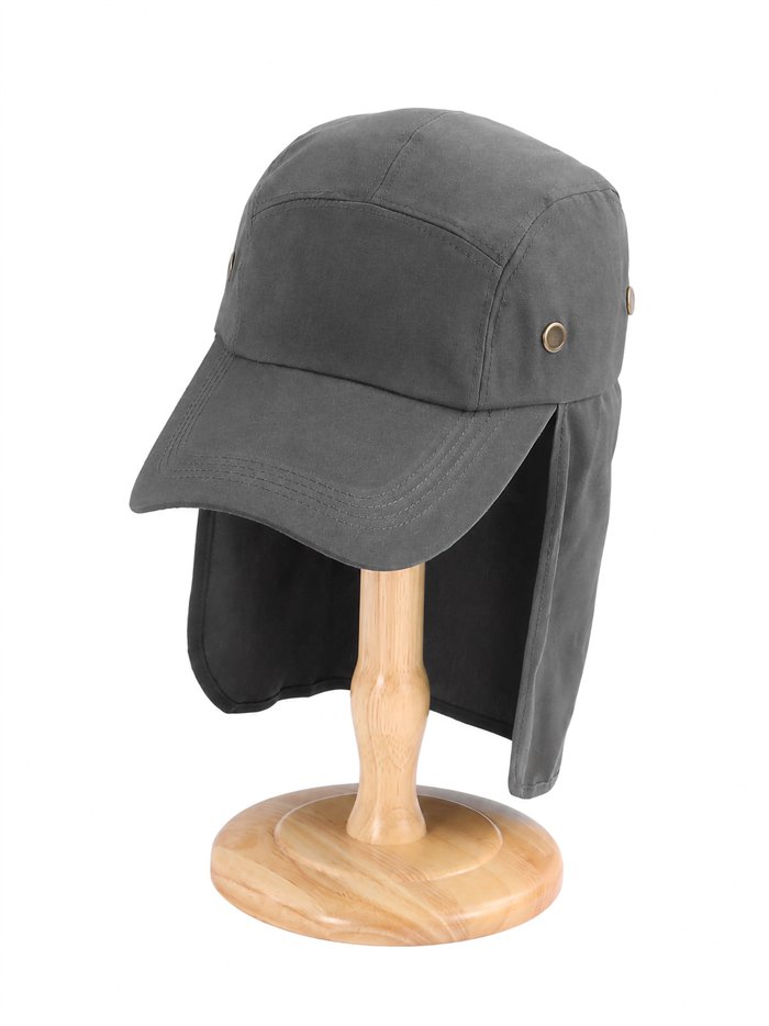 Gorra outdoor con cubrenuca