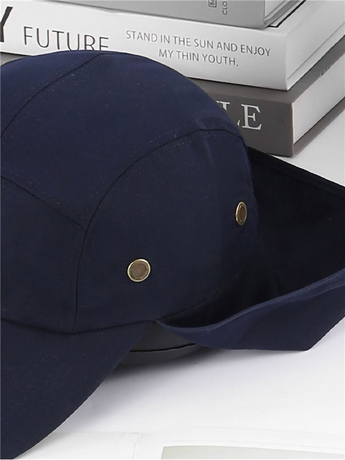 Gorra outdoor con cubrenuca
