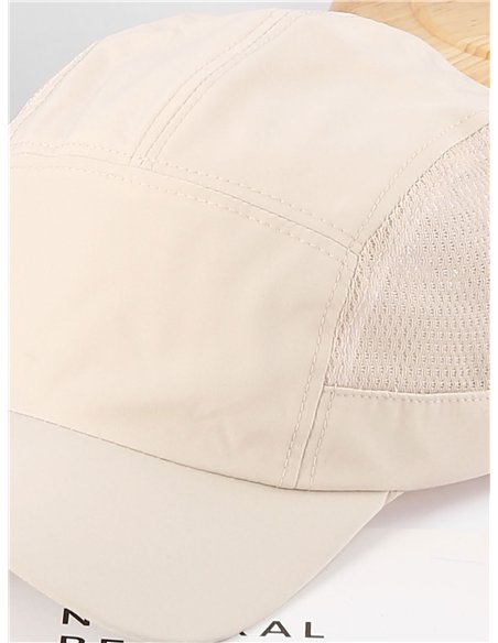 Gorra deportiva rejilla lateral