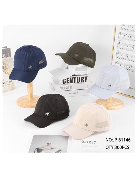 Gorra deportiva detalle frontal