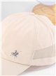 Gorra deportiva detalle frontal