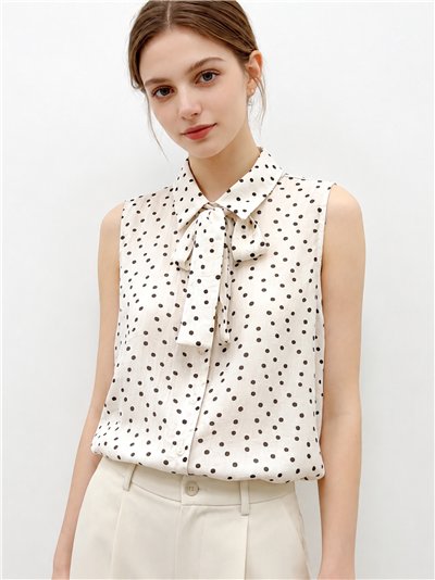 Camisa lunares con lazada