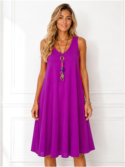 Vestido evasê sem mangas com gola