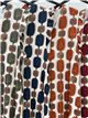 Lycra-Kleid mit Perlenmuster und Rüschenärmeln