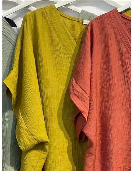 Blusa amplia cuello pico