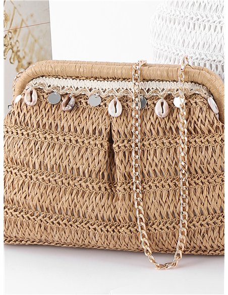 Bolso de mano de rafia con conchas