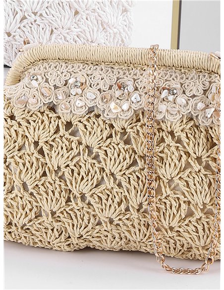 Bolso de mano de rafia con crochet y abalorios
