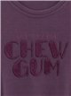 T-shirt con testo ricamato