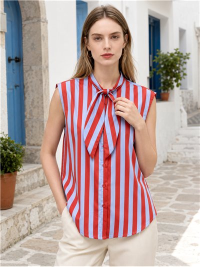 Blusa de rayas con lazada