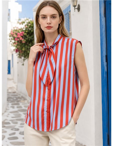 Blusa de rayas con lazada