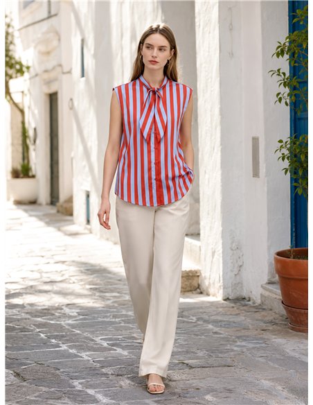 Blusa de rayas con lazada