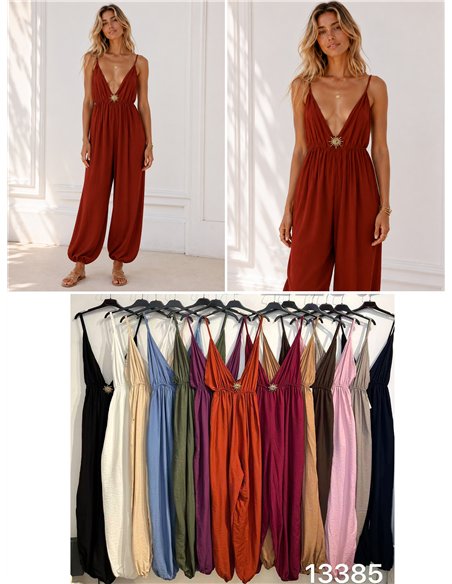 Mono escote pico con broche