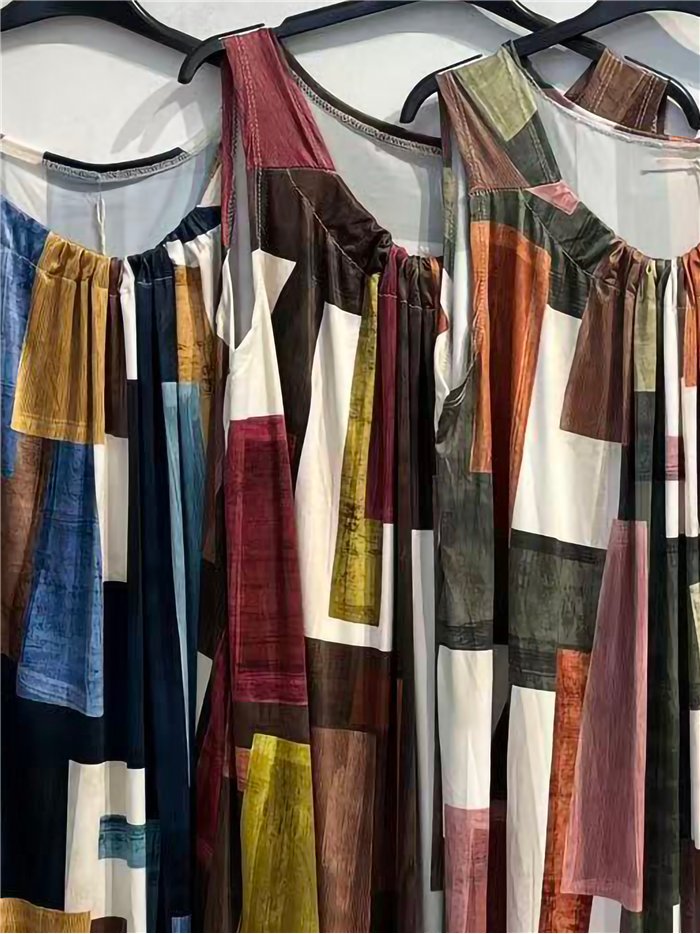 Lycra-Kleid mit geometrischem Muster