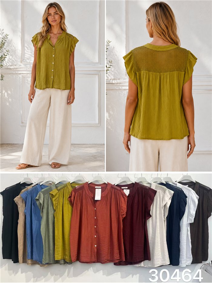 Blusa fluida con botones y rejilla