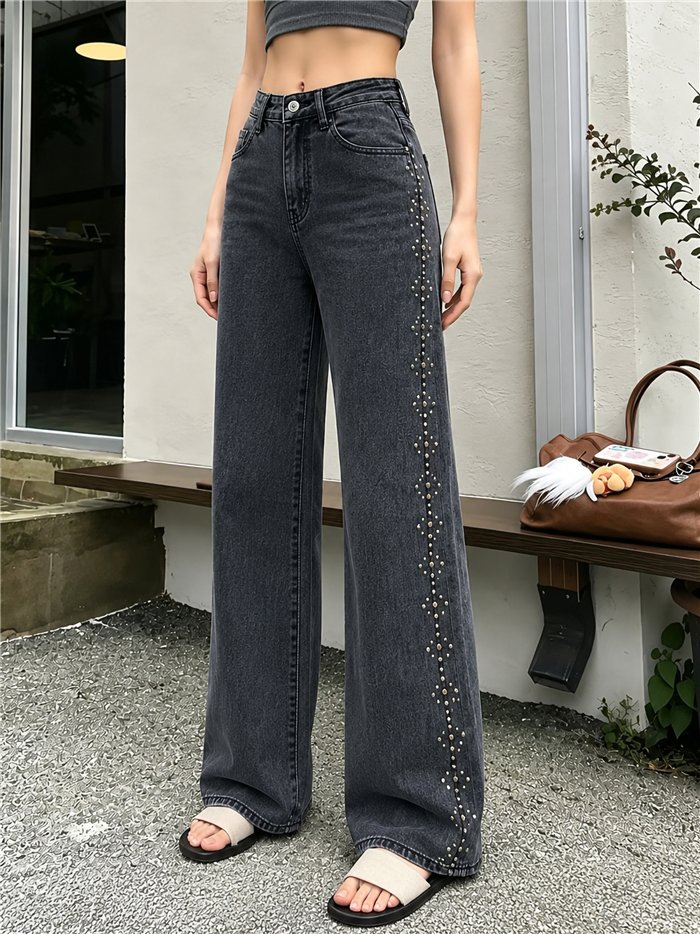 Jeans wide leg gris con tachuelas laterales