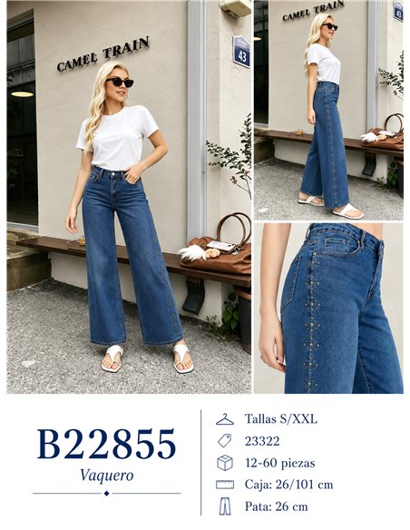 Jeans wide leg azul con tachuelas laterales