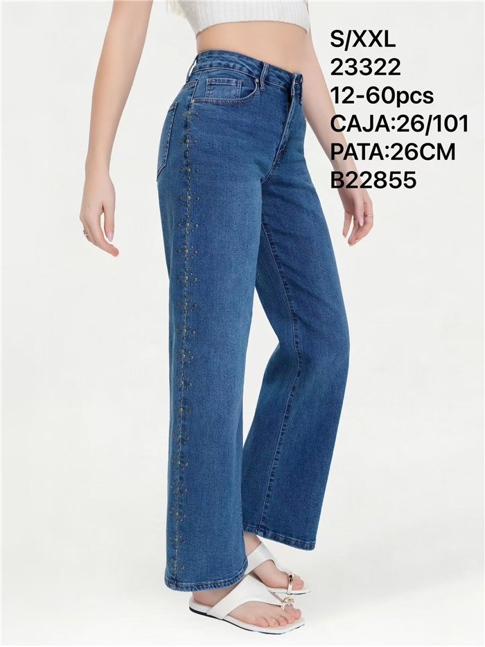 Jeans wide leg azul con tachuelas laterales