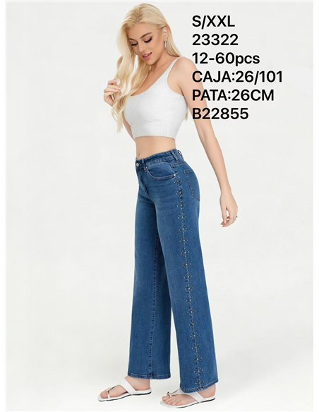 Jeans wide leg azul con tachuelas laterales