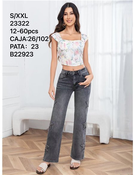 Jeans gris con estrellas aplicadas
