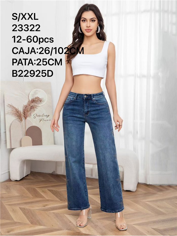 Jeans wide leg azul con estrellas de strass