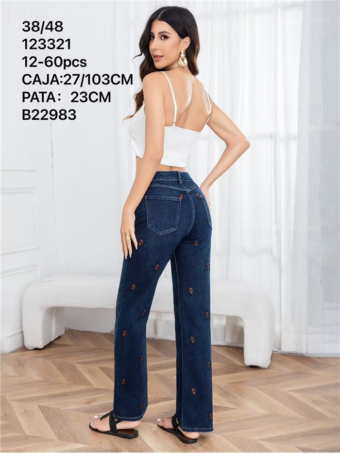 Jeans bordado floral