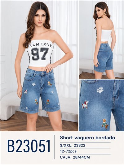 Bermuda denim con bordados perritos 2