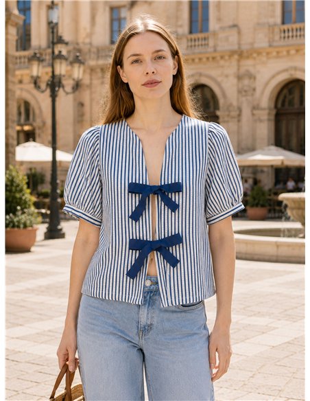 Blusa rayas con lazos frontales