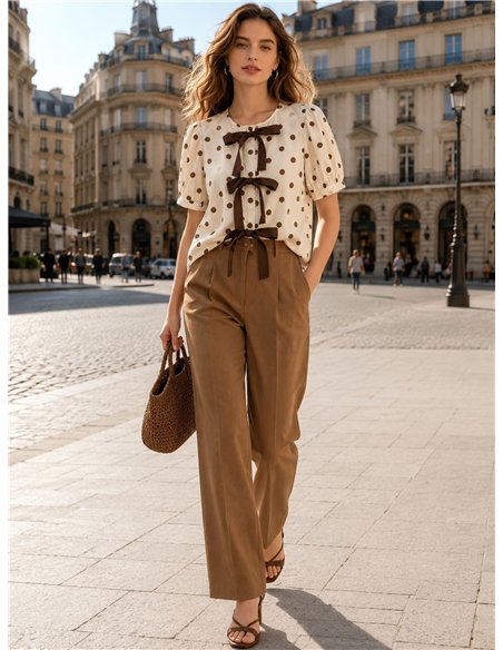 Blusa lunares con lazos contrastes