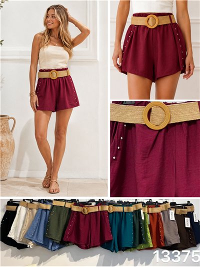 Short fluido con cinturón y tachas 2