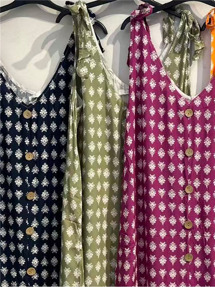 Vestido estampado de tirantes detalle botones