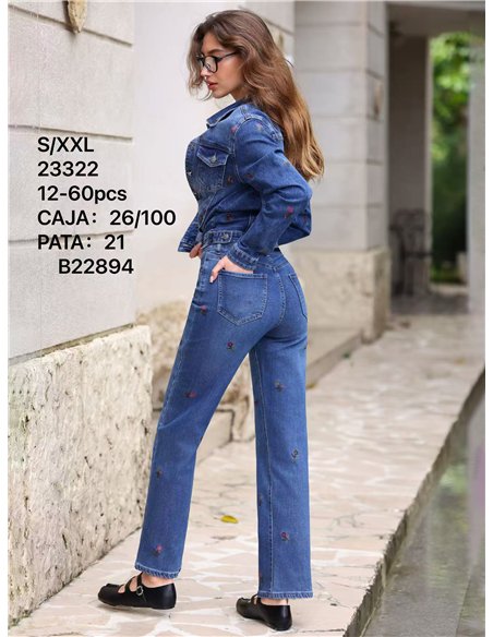 Jeans flores bordadas