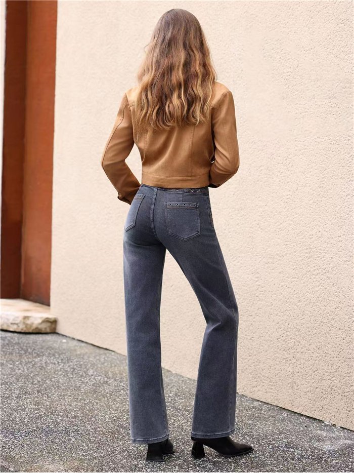 Embroidered waist straight jeans with eyelet detail