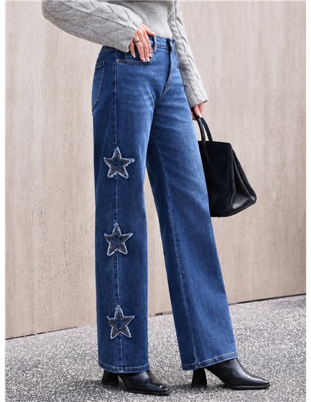 Jeans rectos estrellas con tachas