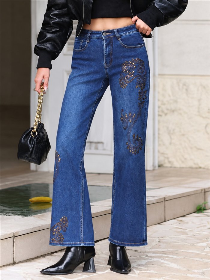 Jeans wide leg bordado paisley con tachas